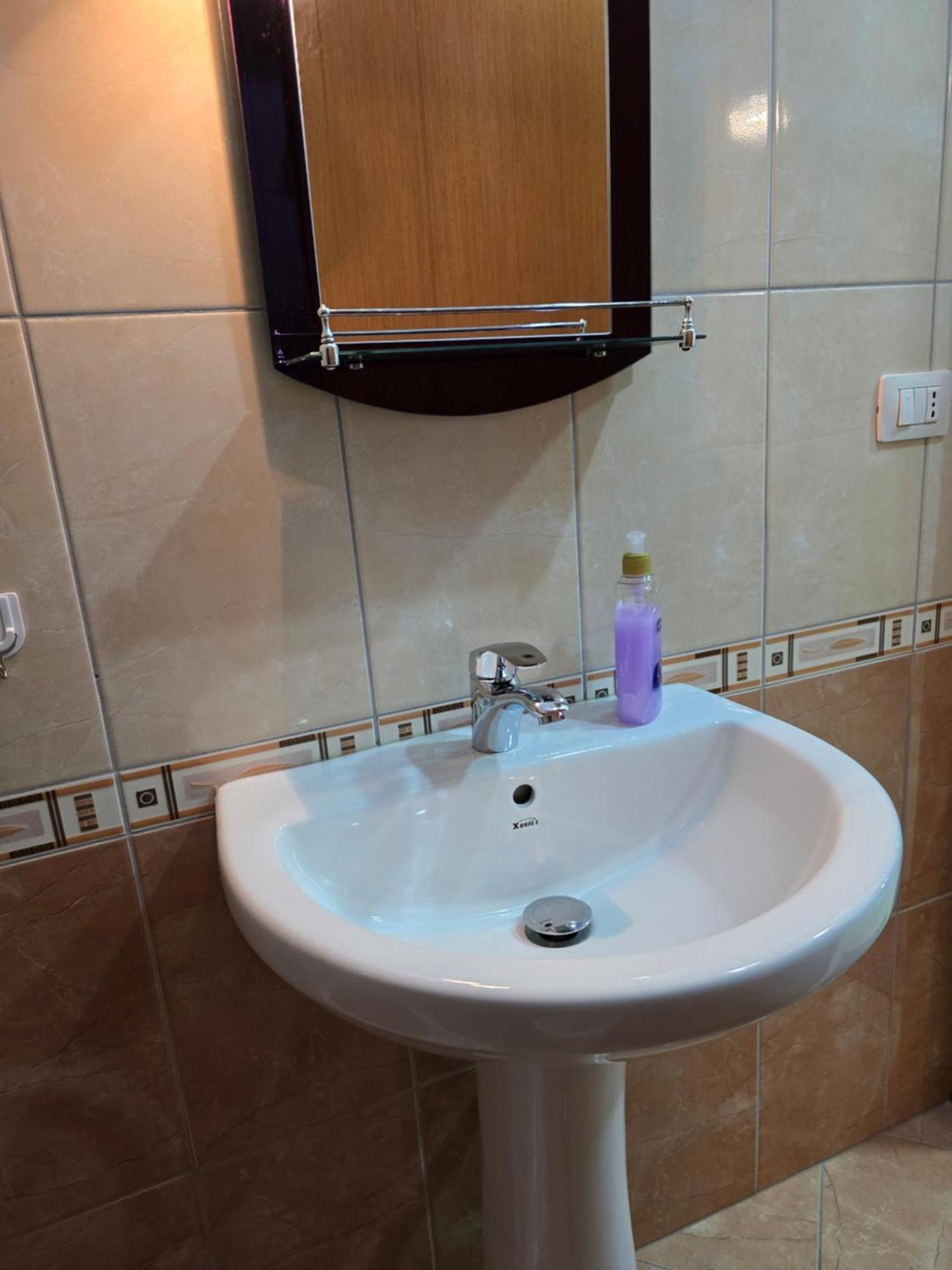 Modern , Quiet , Family Friendly & Fully Furnished Apartment Wlora Zewnętrze zdjęcie